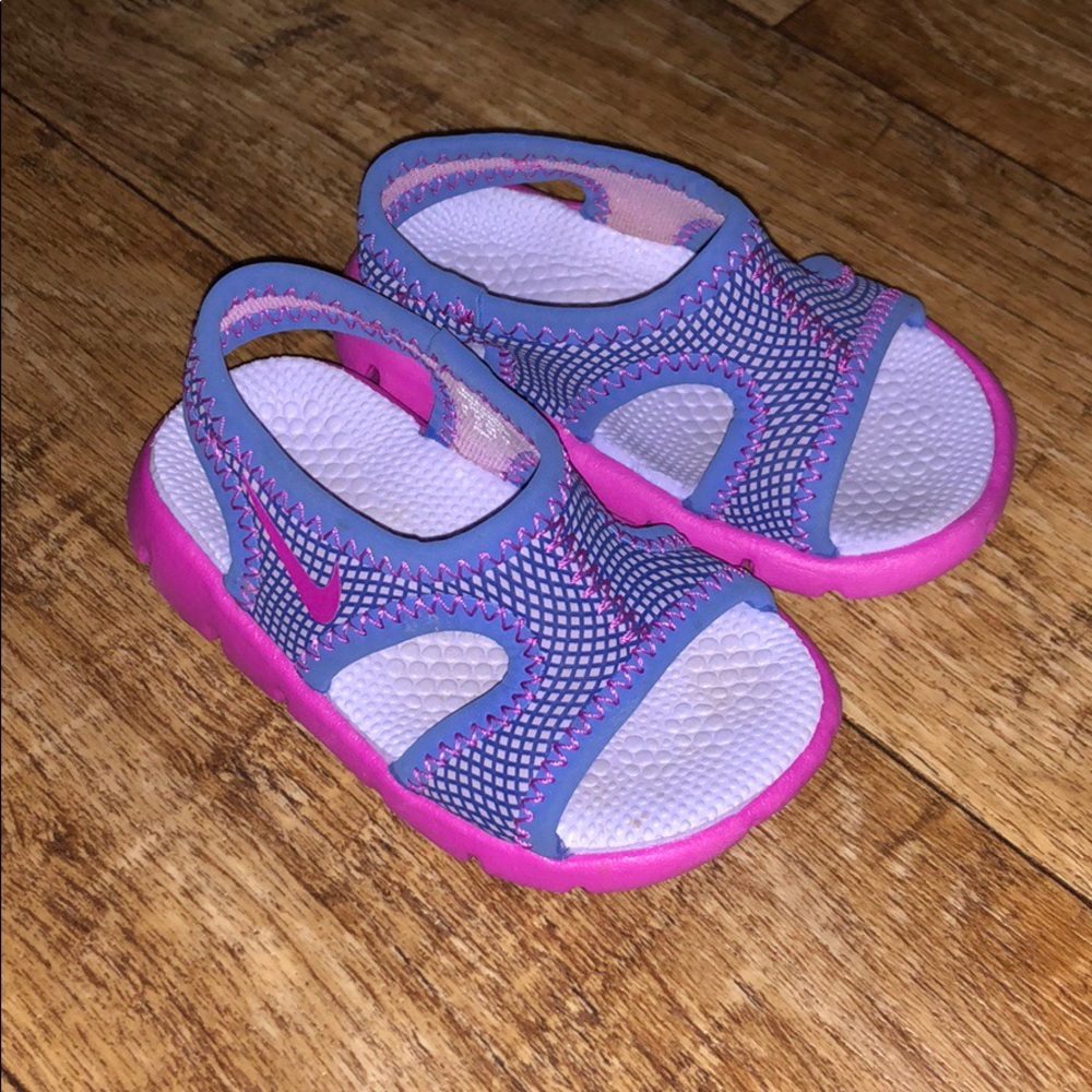 Baby girl Nike sandals size 3